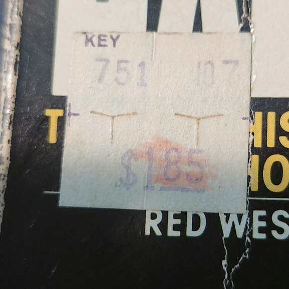 2 books: ELVIS What Happened? and Elvis & Me - Picture 10 of 11